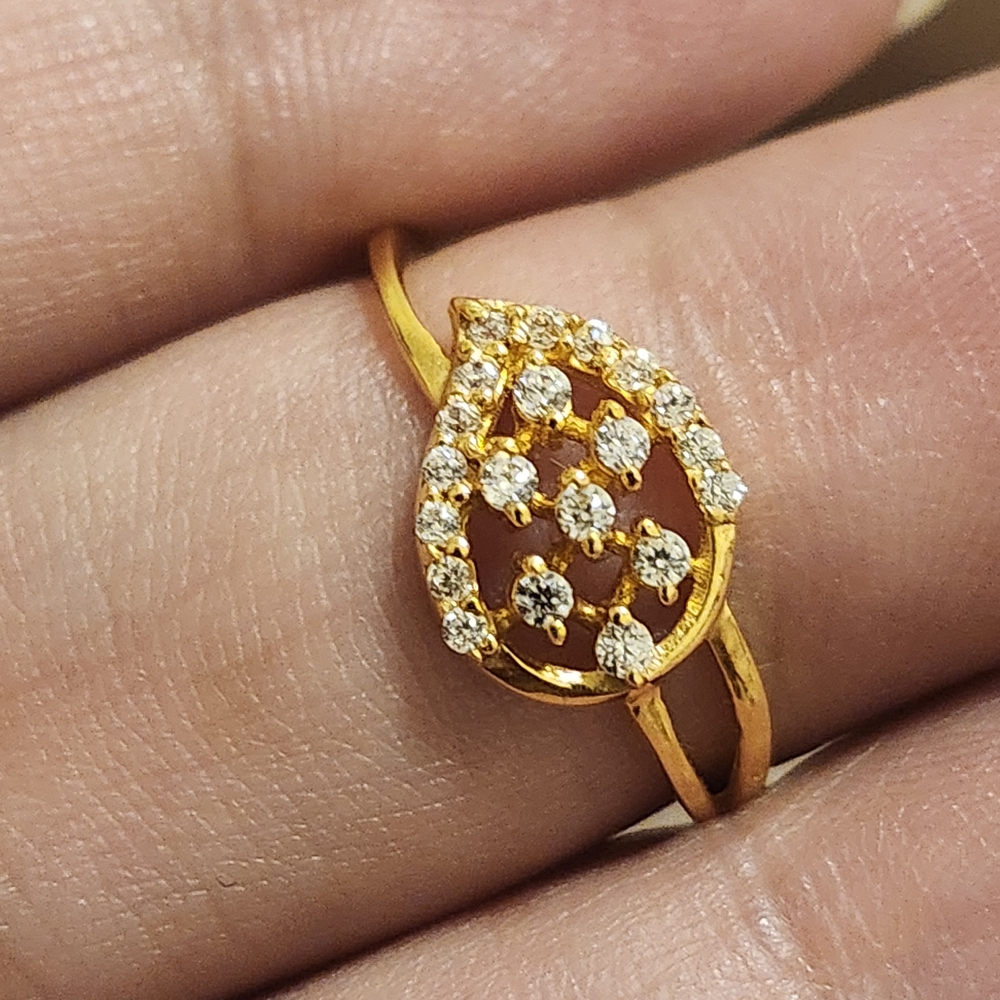 Elegant Gold and Silver Teardrop Ring